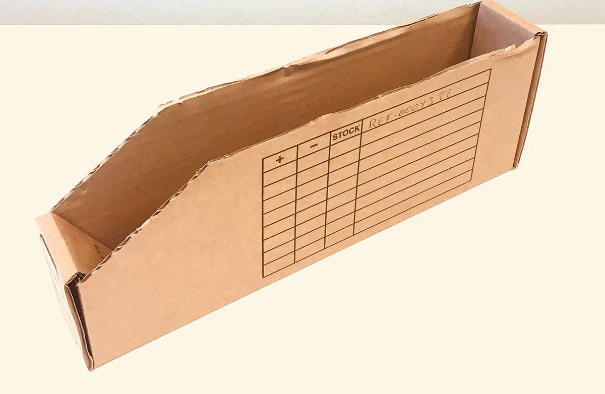 Bac à Bec en Carton 1.6L 300mm x 50mm x 110mm Lot de 50