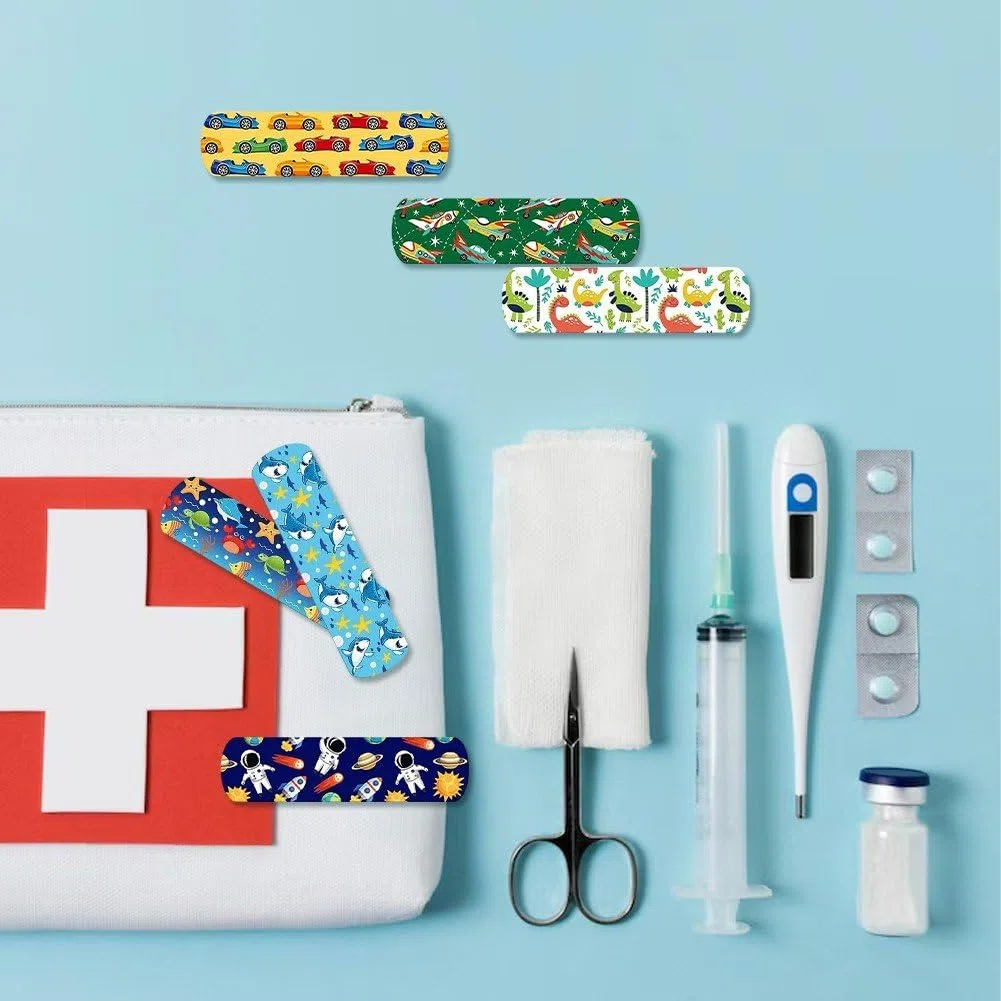 Lot de 60 Pansements Adhésifs pour Plaies, Style Dessin Animé, pour Garçons, Style Kawaii, Pansements pour Peau des Doigts, Premiers Soins