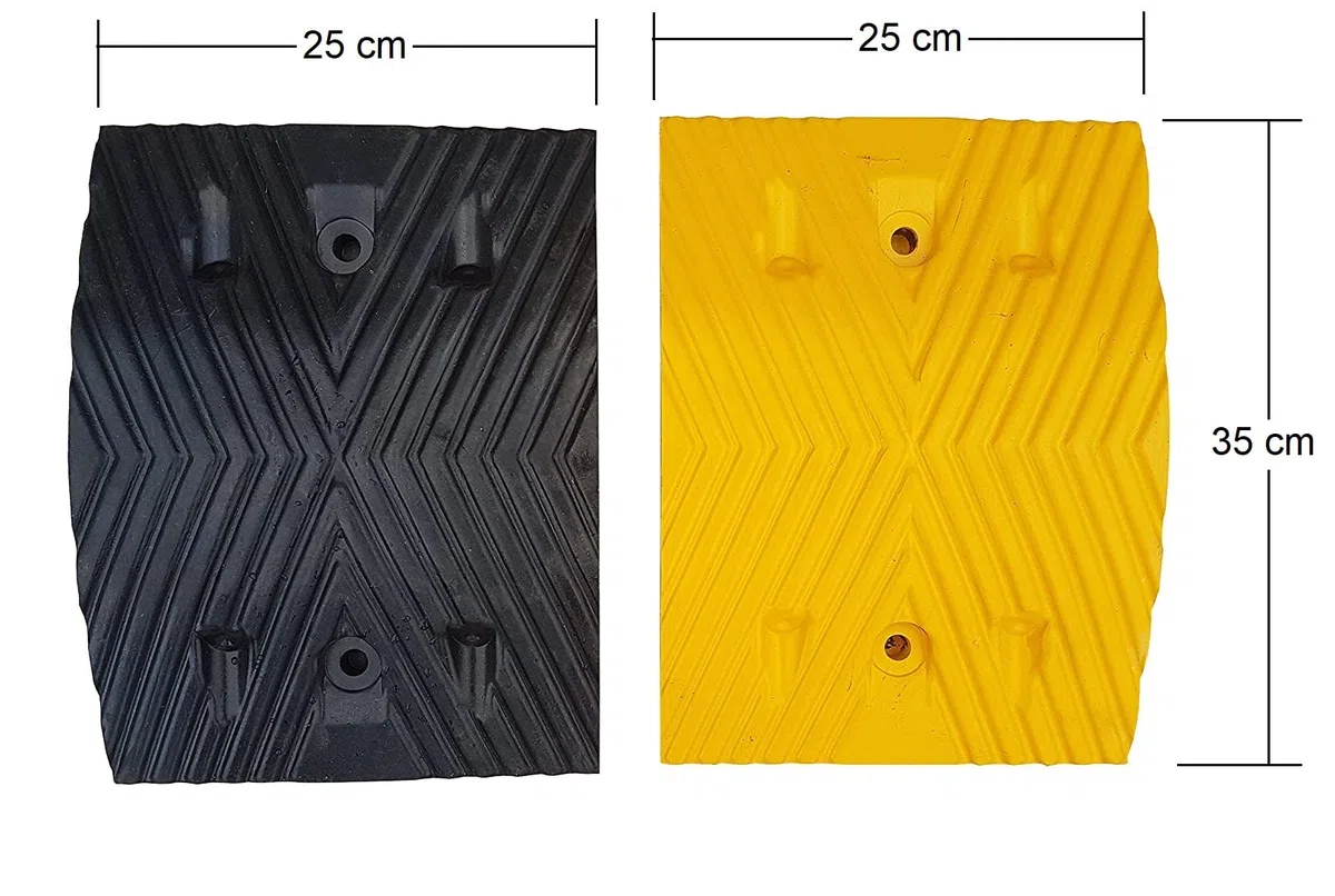 RSB-215MBY-D Route Ralentisseurs, Noir et Jaune Moyen Pièces 25x35x5cm avec des Ancres en béton